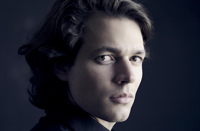 David-Fray-HD-Photo-Paolo-Roversi-Erato-7