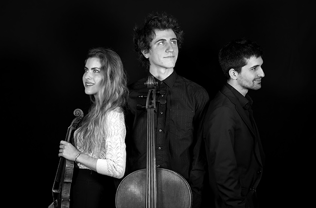 Trio-Zeliha-(c)-Dimitri-Scapolan-4