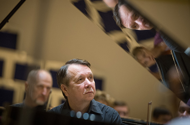 M.Pletnev-photo-credit-Alexey-Molchanovsky
