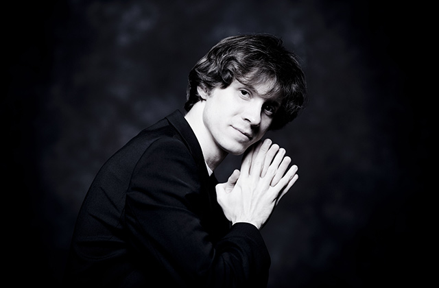 Rafal-BLECHACZ-(c)-Marco-Borggreve