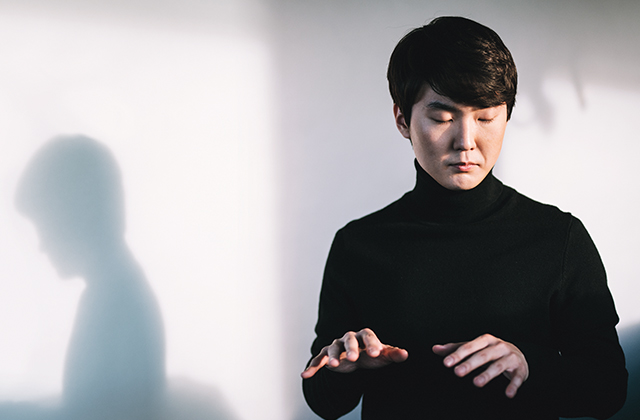 Seong-Jin-CHO-©-Christoph-Köstlin---Deutsche-Grammophon-3