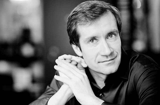 Nikolai-Lugansky,-Piano-by-Marco-Borggreve-(1)